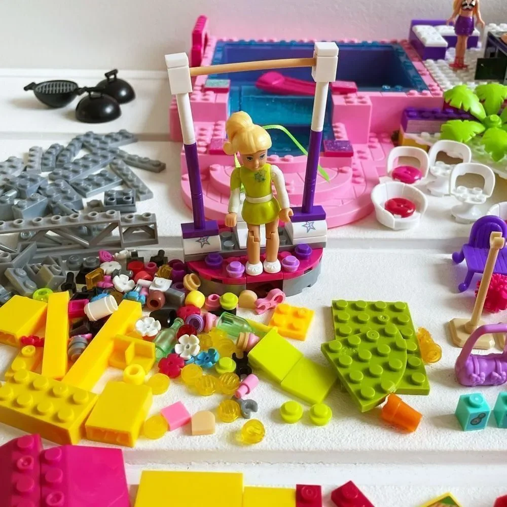 Mega Bloks/Construx 2-in-1 Home Slumber Party Patisserie Ballet Recital Cook-Off